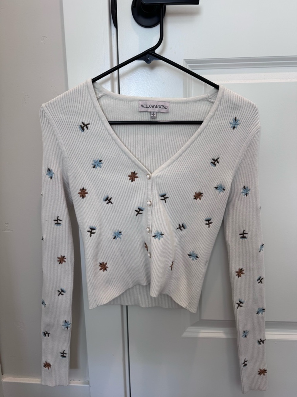 Willow & Wind Cream Floral Embroidered Ribbed Cardigan